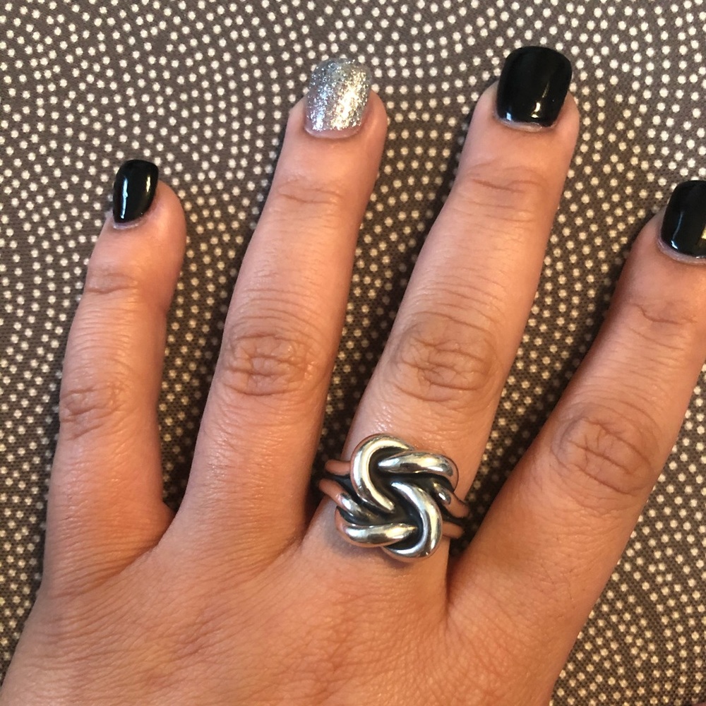 James Avery Lover’s Knot Size 10